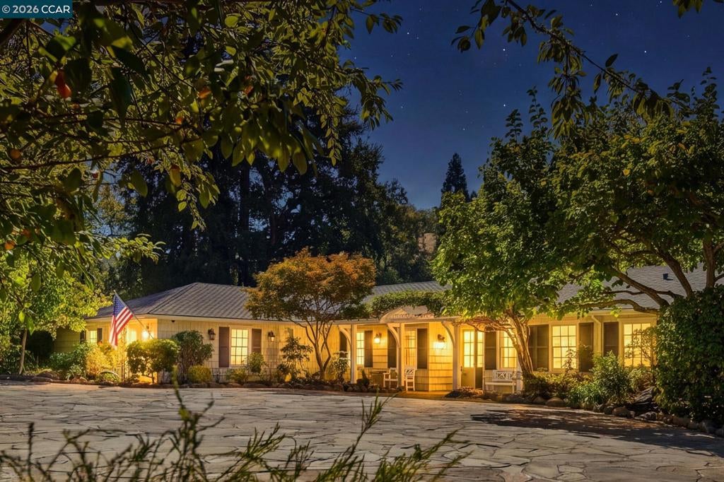 1720 Alameda Diablo