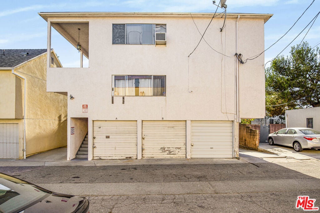 817 12th Street