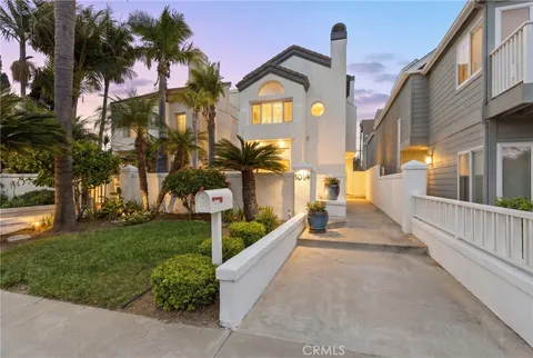 1014 England Street, Huntington Beach, CA 92648 - MLS#: PW26092802