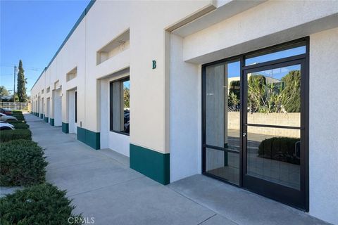 Photo of 11940 Goldring Rd Rd #B, Arcadia, CA 91006 (MLS # AR26011399)