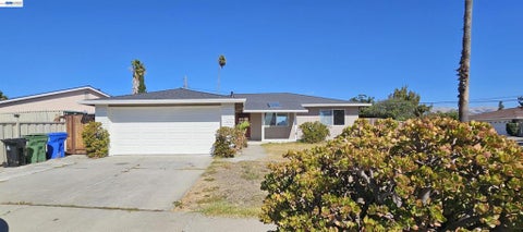 Photo of 4692 Sloan Street, Fremont, CA 94538 (MLS # 41148237)