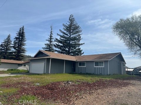 Photo of 12741 Blue Heron Court, Clearlake Oaks, CA 95423 (MLS # LC25075670) Photo of 12741 Blue Heron Court, Clearlake Oaks, CA 95423 (MLS # LC25075670)