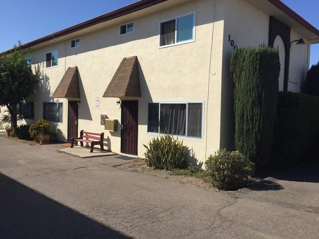 Large entry level completely remodeled apartment 8/7/2025. newly remodeled kitchen & Bhs stainless appliances, shaker cabinets 3 large bd. rms ceiling fans newer windows new laminate flooring custom closets back yard, pvt. laundry room 2 off street parking spaces storage unit included