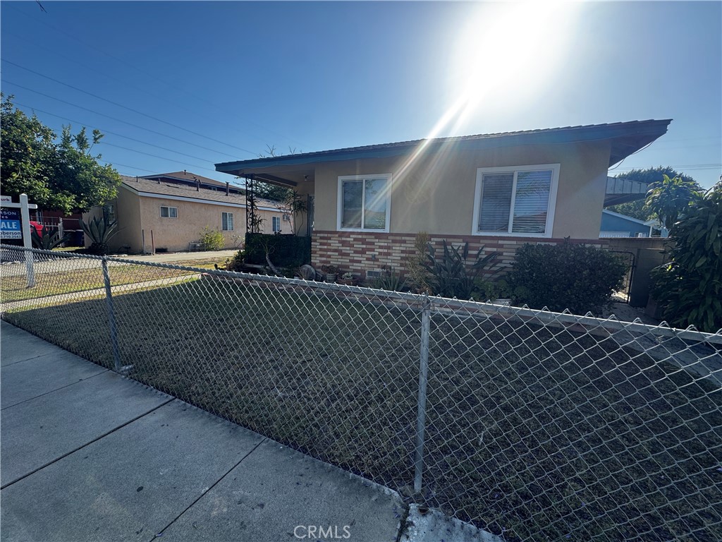8977 Bryson Avenue