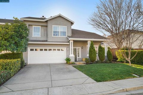 Photo of 34 Elmwood Dr Dr, San Ramon, CA 94583 (MLS # 41130384)