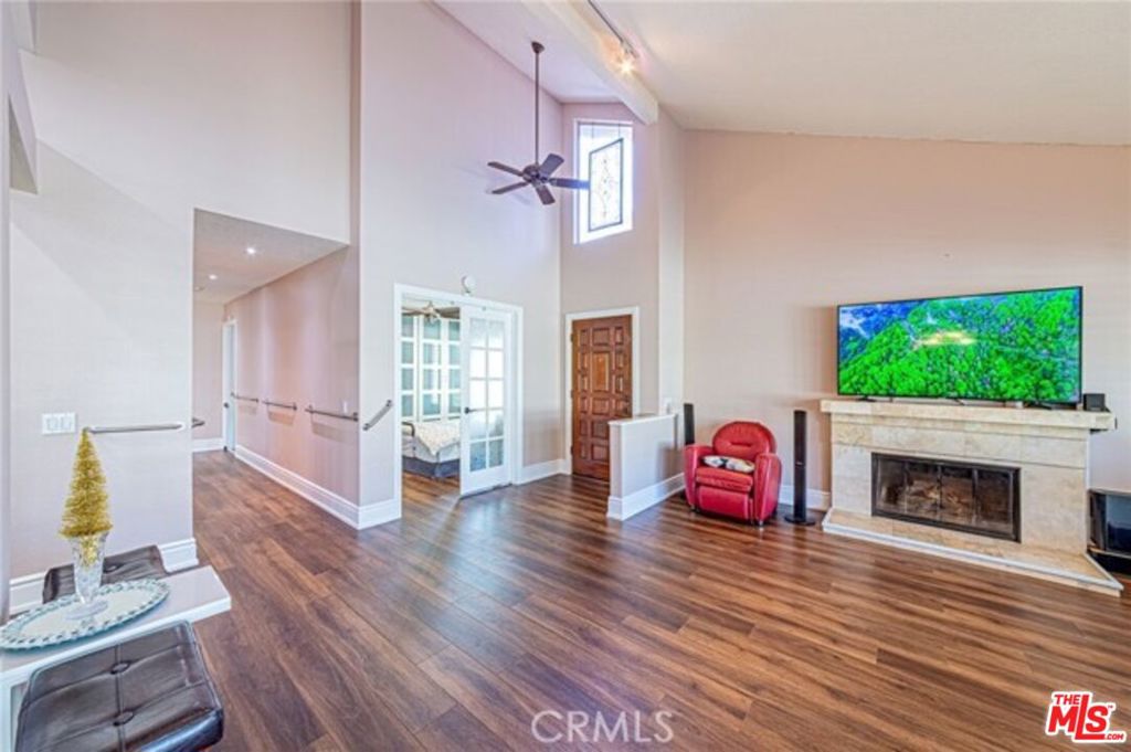 21285 Via Del Vaquero