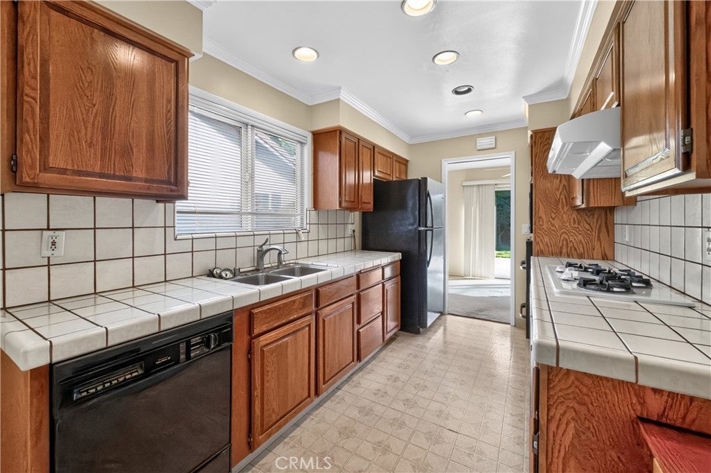 6652 Killarney