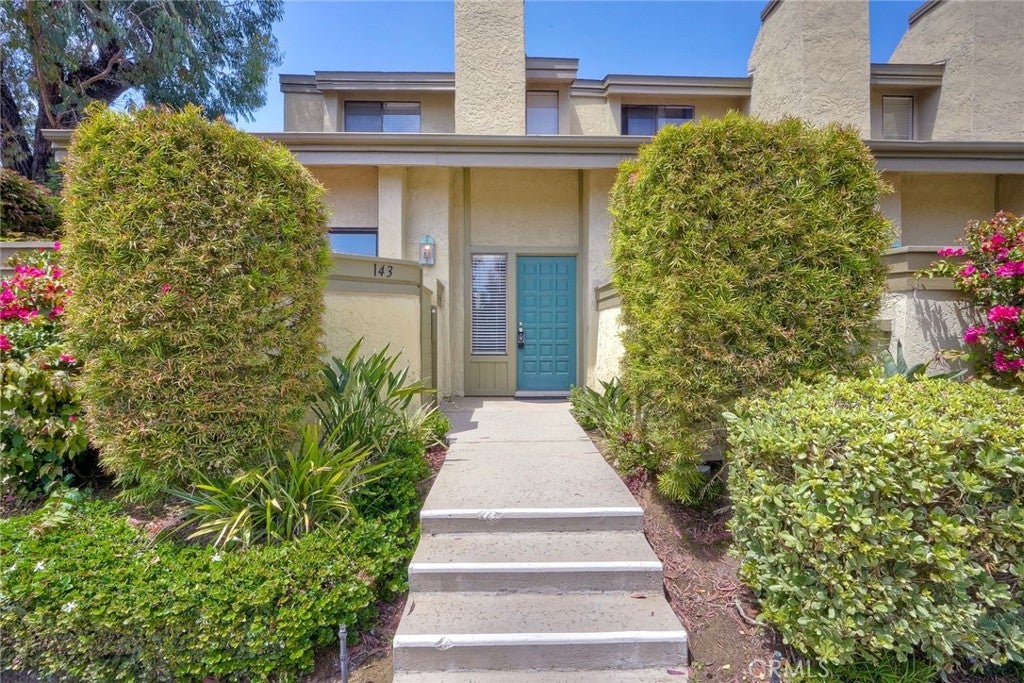 3304 Caminito Eastbluff 143