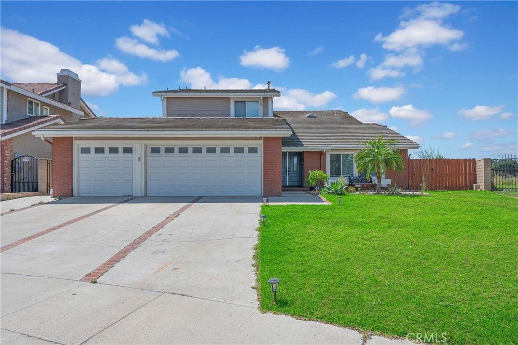Photo of 1716 Greenview Avenue, Corona, CA 92878 (MLS # RS26060766)