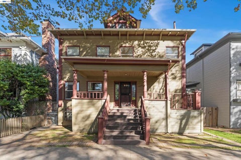 Photo of 2223 L St ST, Sacramento, CA 95816 (MLS # 41152398)