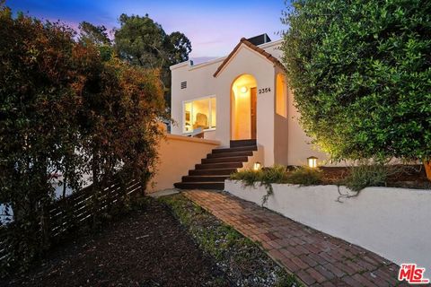 Photo of 2354 Landa Street, Los Angeles, CA 90039 (MLS # 26744315)