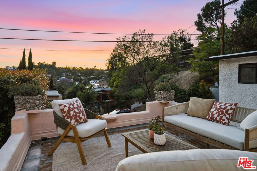 Photo of 2354 Landa Street, Los Angeles, CA 90039 (MLS # 26744315)