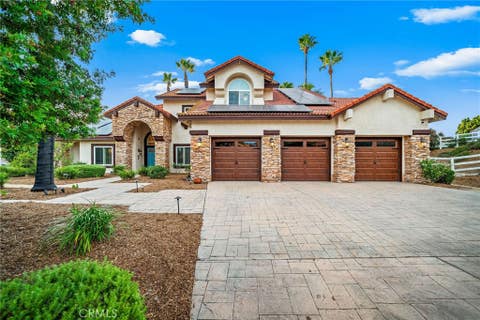 Photo of 30226 Corte Cantania, Temecula, CA 92591 (MLS # SW26177004)