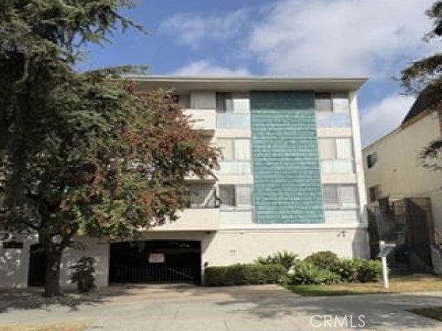 244 S La Fayette Park PL