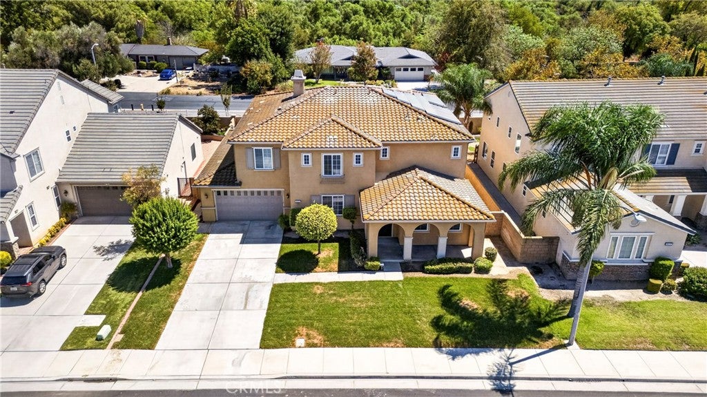 8122 River Bluffs