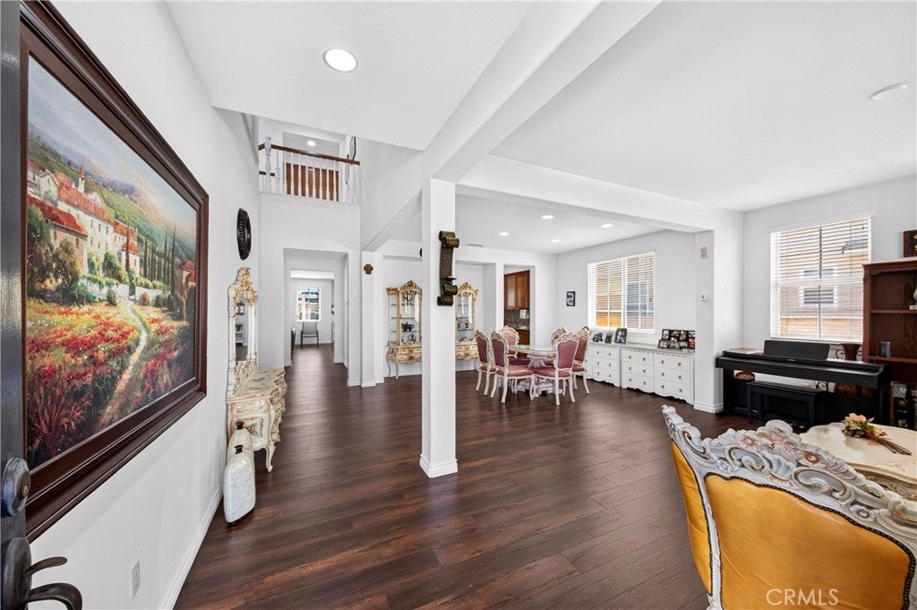 8122 River Bluffs