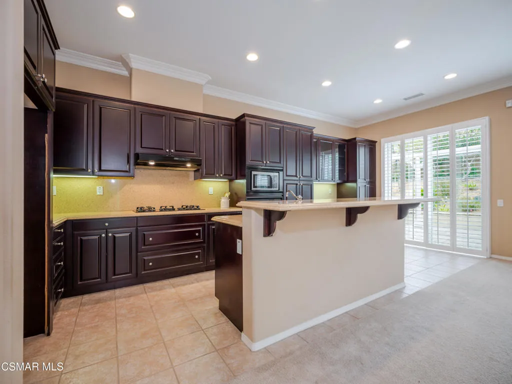 Valencia, California 91354, United States, 3 Bedrooms Bedrooms, ,4 BathroomsBathrooms,Residential,Active,245607