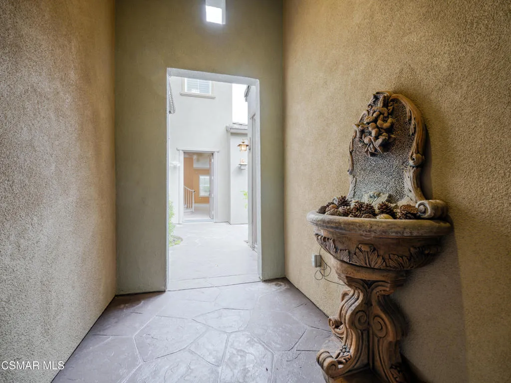 Valencia, California 91354, United States, 3 Bedrooms Bedrooms, ,4 BathroomsBathrooms,Residential,Active,245607