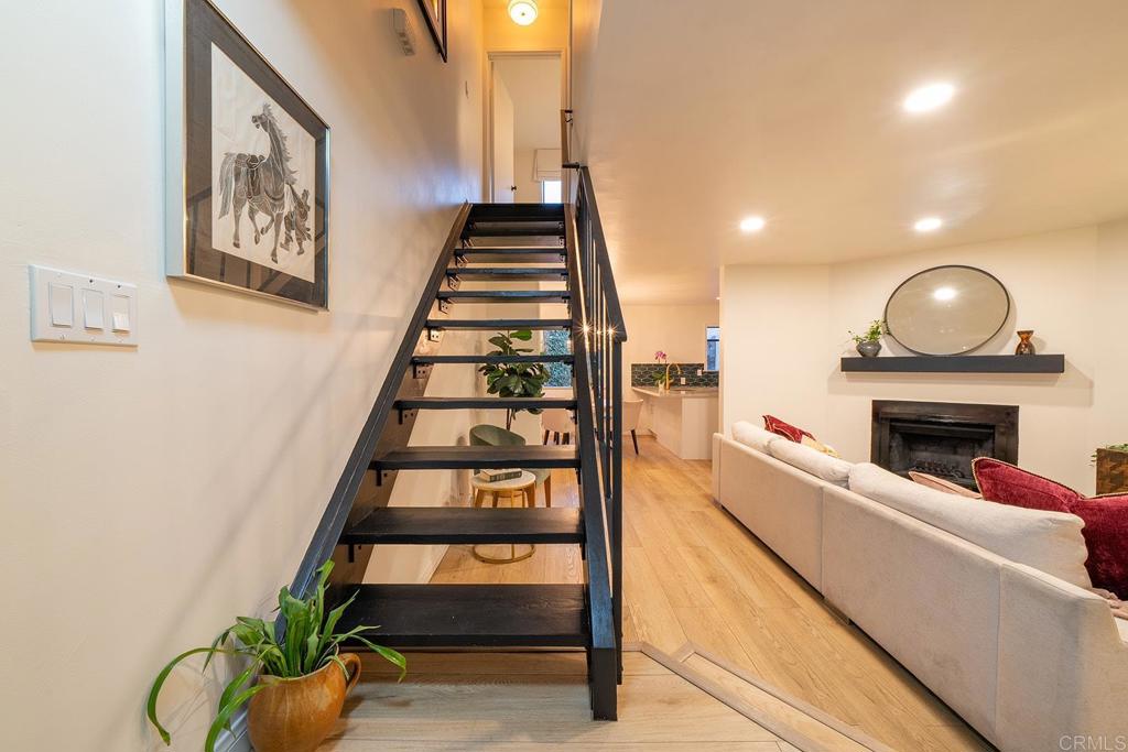 2136 Oceanside Boulevard