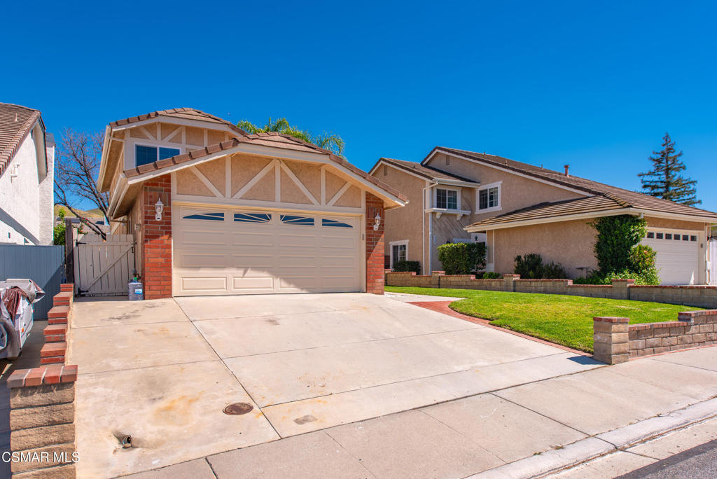 830 Devon Court