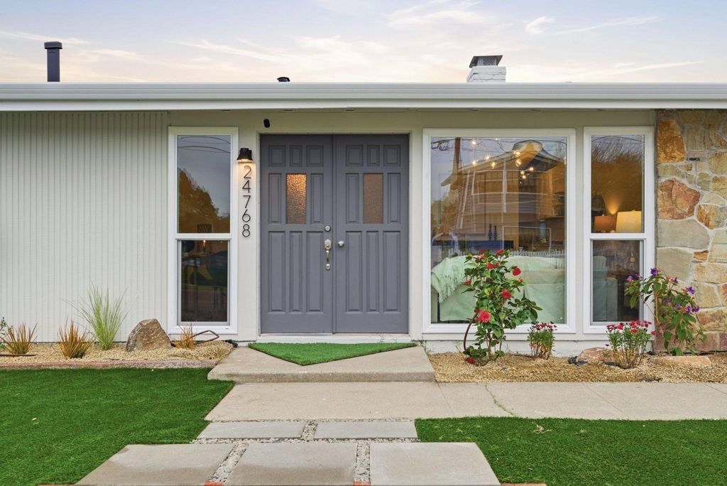 Photo of 24768 24768 Mango St St, Hayward, CA 94545 (MLS # 41122426)