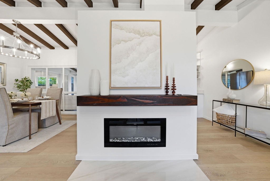 24768 24768 Mango St