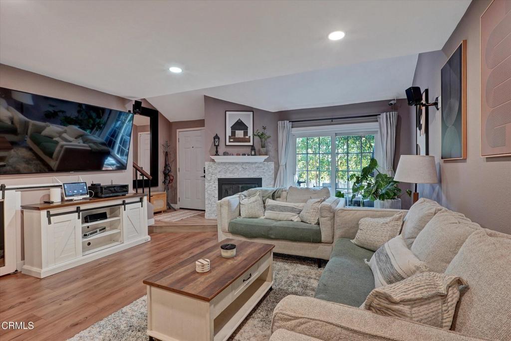 14380 Foothill 27