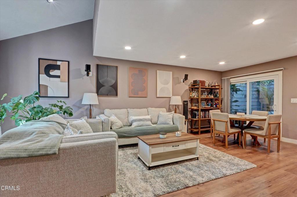 14380 Foothill 27
