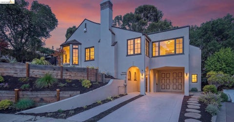 Photo of 20 Hillwood Place, Oakland, CA 94610 (MLS # 41151391)