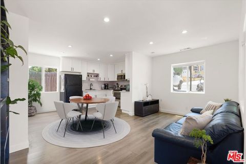 Photo of 10648 Franlie Drive, Sunland, CA 91040 (MLS # 25615261)