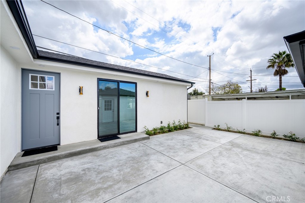 Brand New ADU * 2 Bedroom / 2 Bathroom * 1,000sqft * Private Entrance * Private Yard * Open Floor Plan * Laminate Floors * Recessed Lighting * Laundry Hook-Ups Inside * Small Pet Ok * Water Included * Tenant Pays Power, Gas & Trash * Separate 10x20 Storage Included * Street Parking
