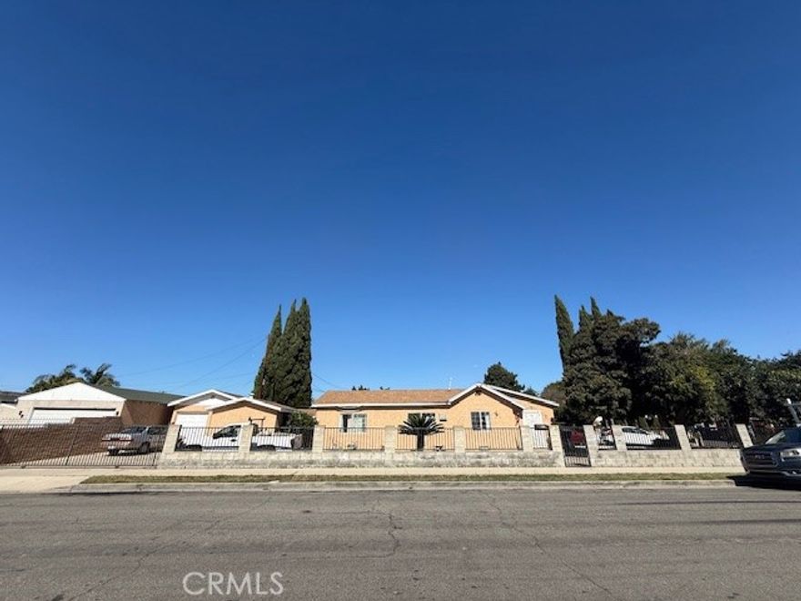 Compton Classic with Potential!

Don't miss out on this fantastic opportunity! This single-family residence is situated on a spacious corner lot totaling over 7,150 square feet, offering incredible outdoor space and excellent parking. Located in a decent neighborhood, this property is a solid foundation that needs a little love and vision to truly shine.
