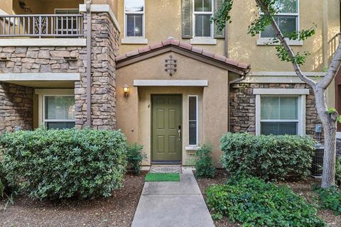 8806 Appleblossom Court 4 Santee CA 92071