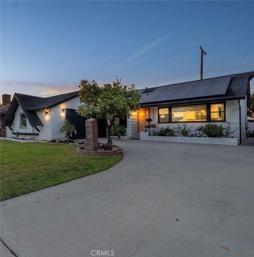 10057 Faywood