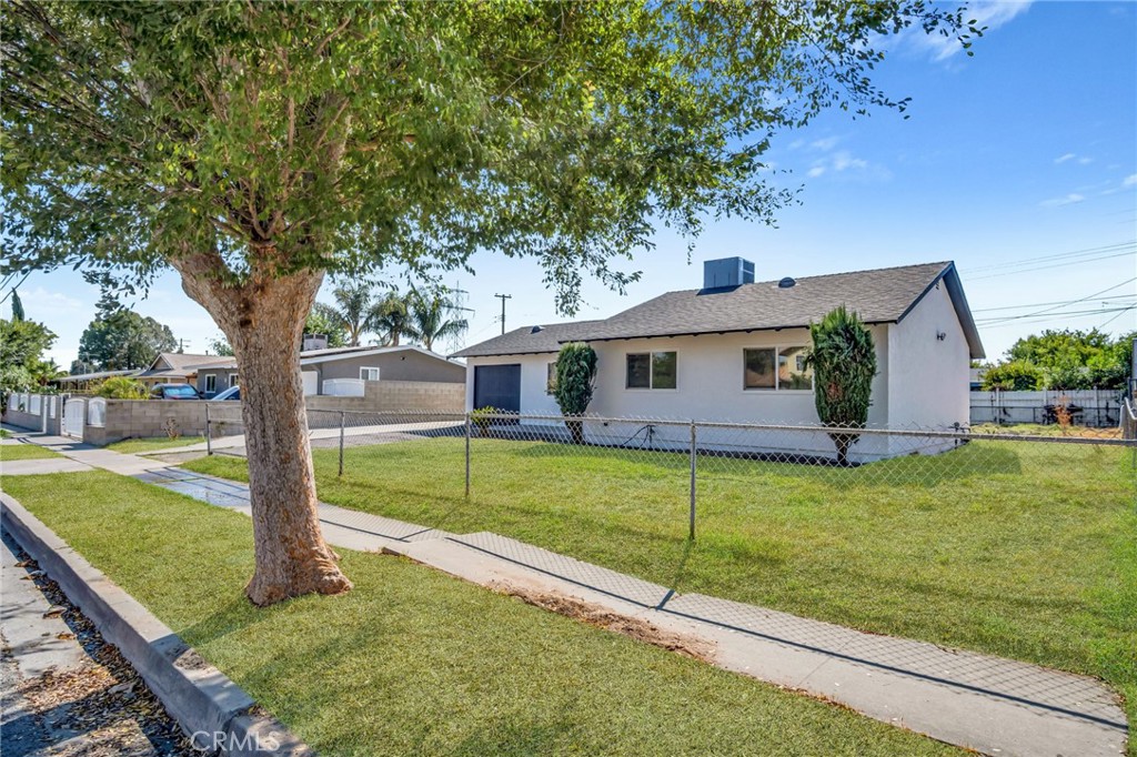 1548 N California Street