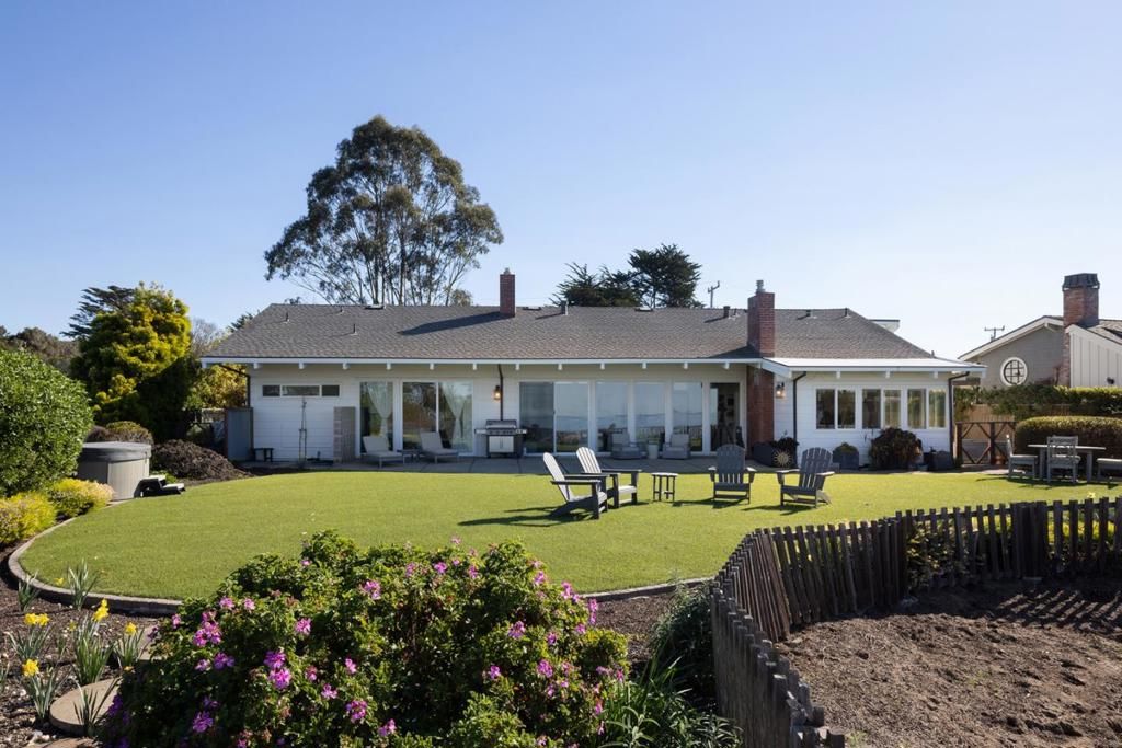 Photo of 532 Bayview Drive, Aptos, CA 95003 (MLS # ML82037006)