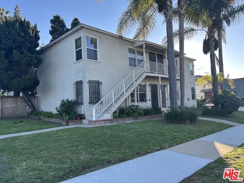 Photo of 626 E Fairview Boulevard #4, Inglewood, CA 90302 (MLS # 25614455)