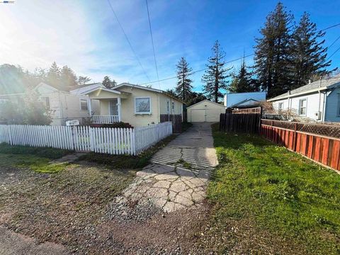 3825 3825 Keller Ave Oakland CA 94605