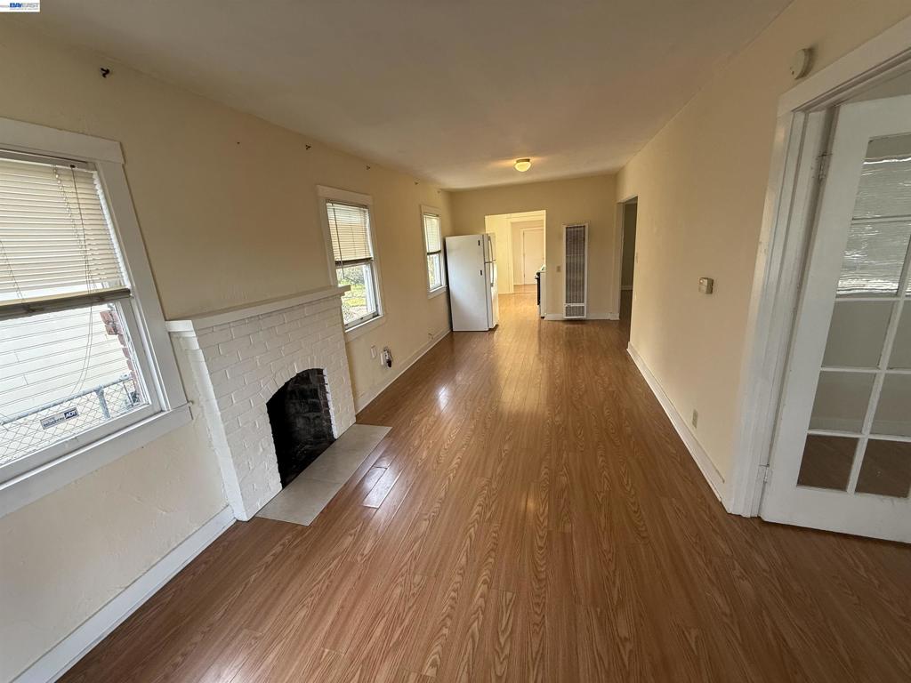 3825 3825 Keller Ave