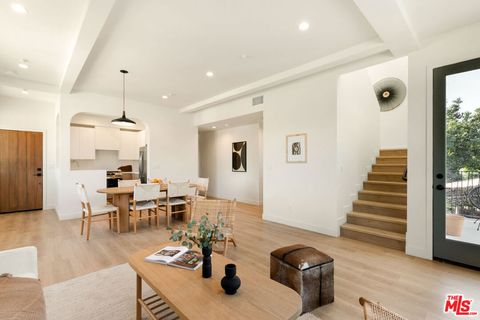 Photo of 2847 1/2 Marsh Street, Los Angeles, CA 90039 (MLS # 25599187) Photo of 2847 1/2 Marsh Street, Los Angeles, CA 90039 (MLS # 25599187)