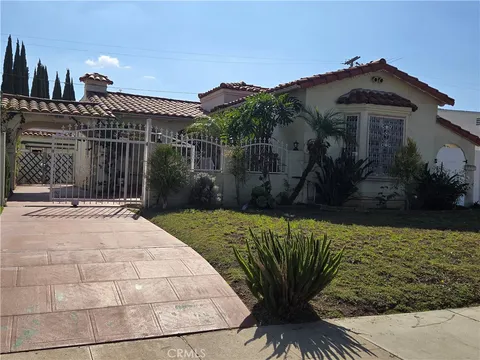 2416 W 80th St, Los Angeles, CA 90305 - MLS#: PW25246066