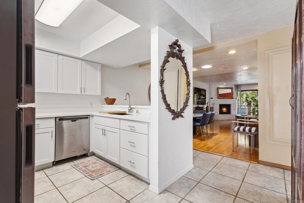 4055 Falcon St 202