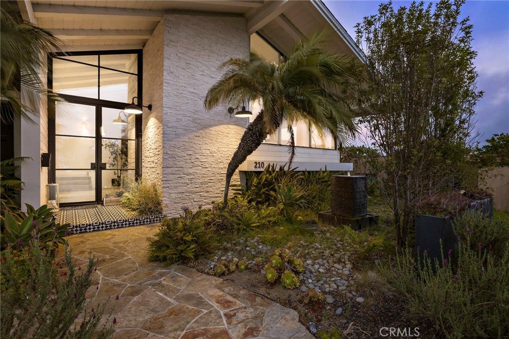 210 Monarch Bay