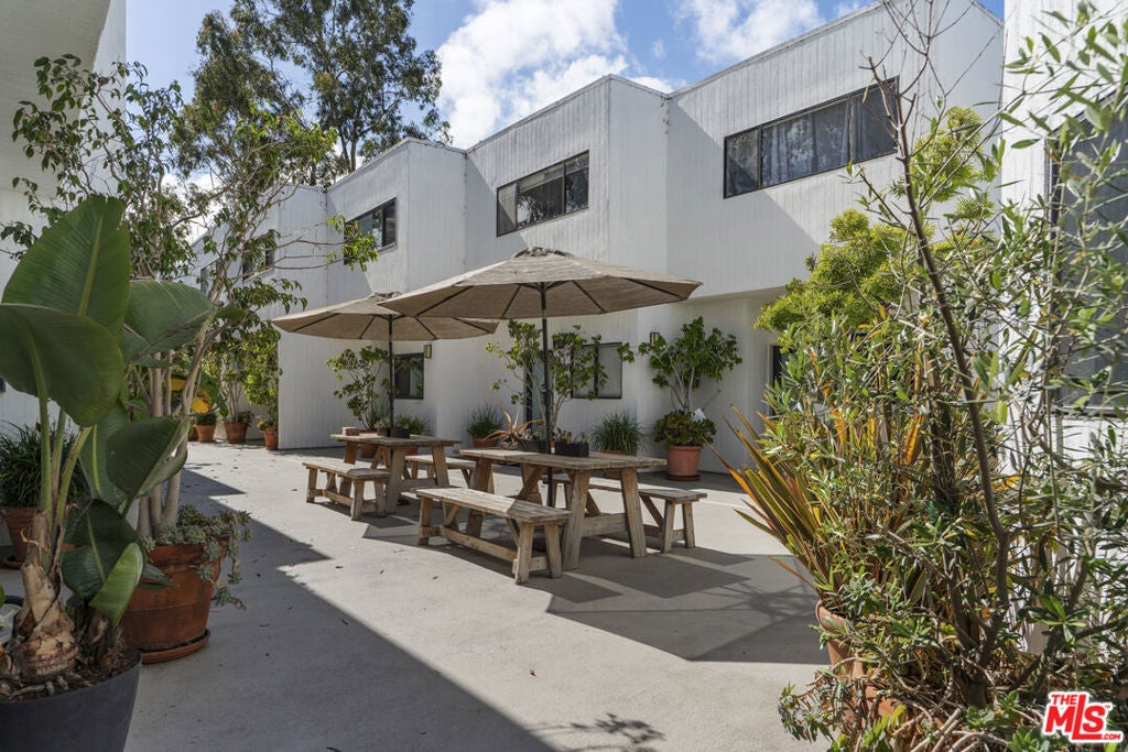 2500 Abbot Kinney Boulevard 3, Venice CA 90291