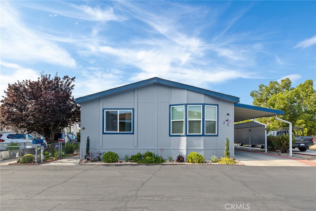 530 W Devonshire Avenue 23