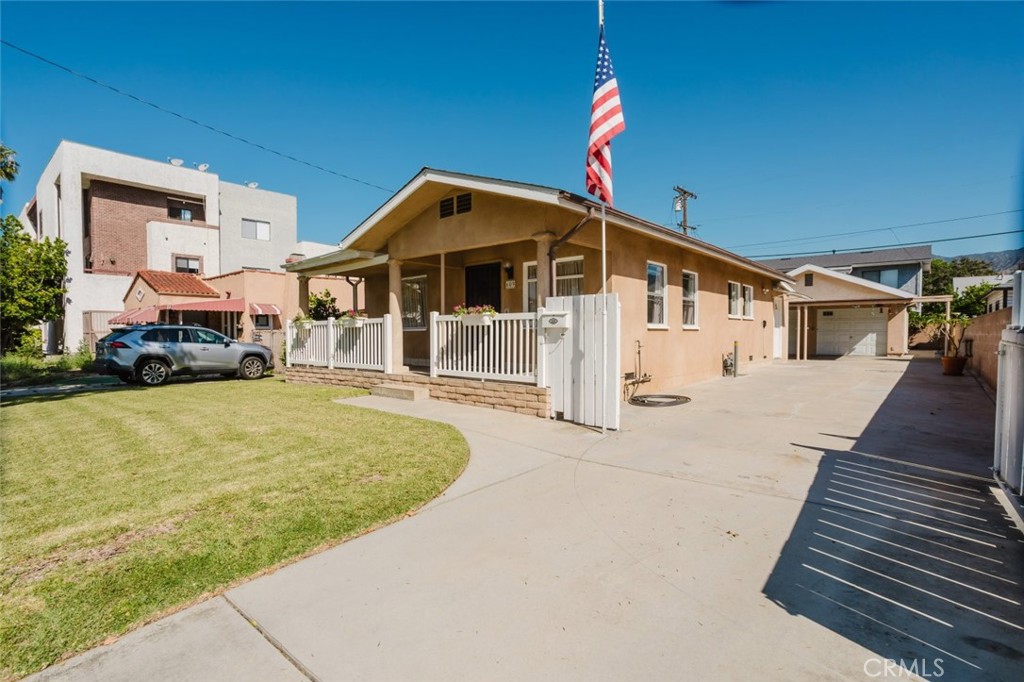 609 Alexander Street