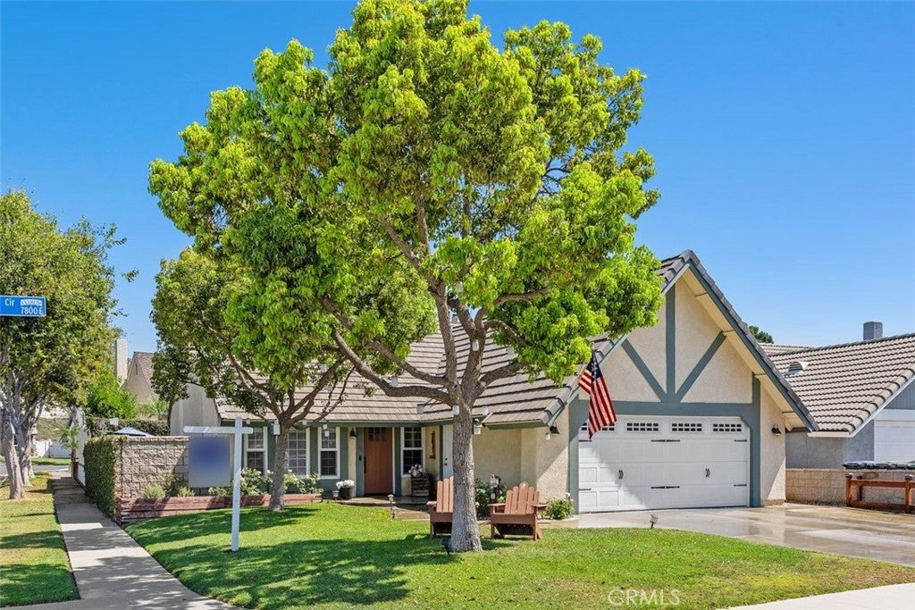 7831 East Samantha Circle