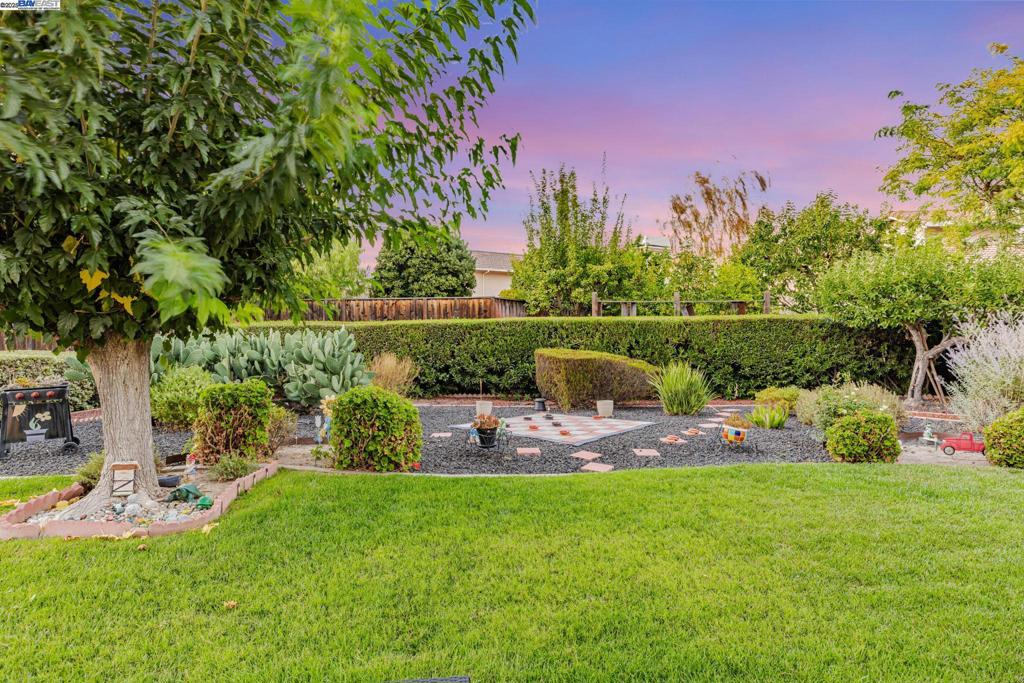 PLEASANTON - Residential