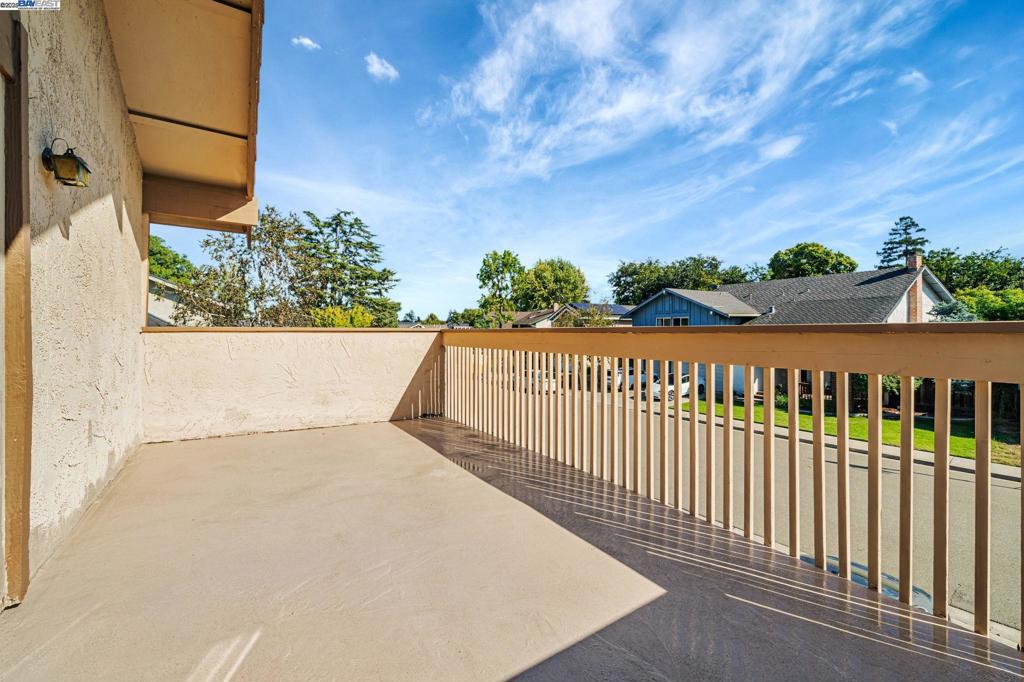 PLEASANTON - Residential