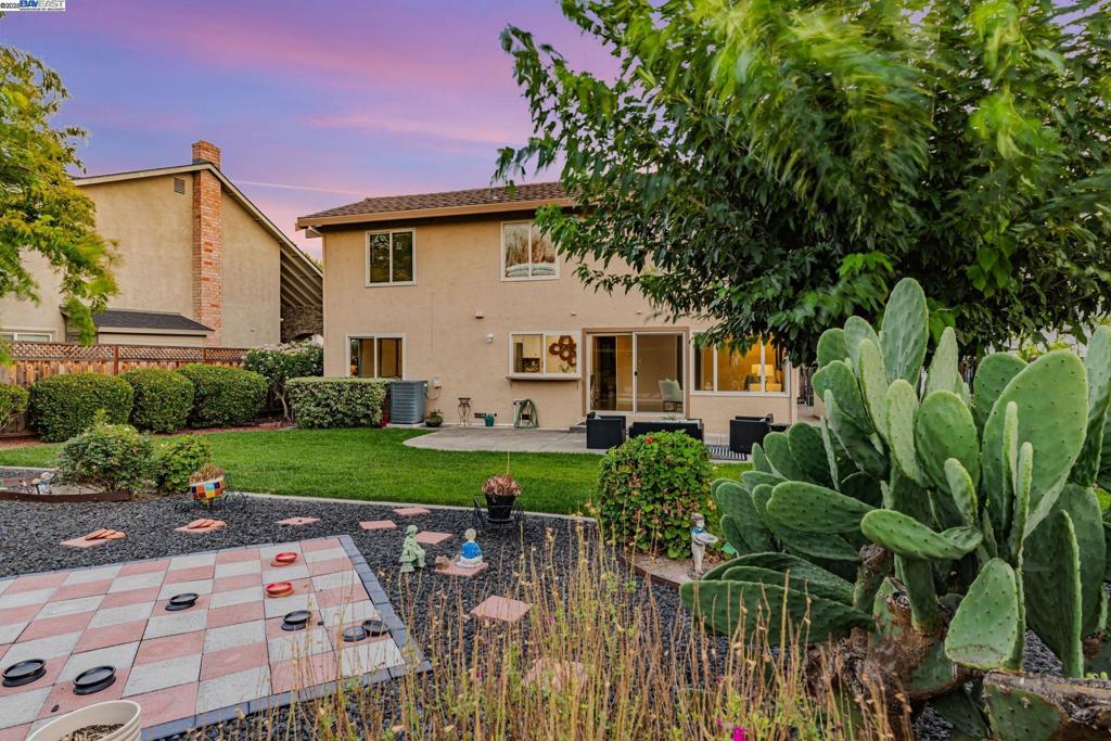 PLEASANTON - Residential